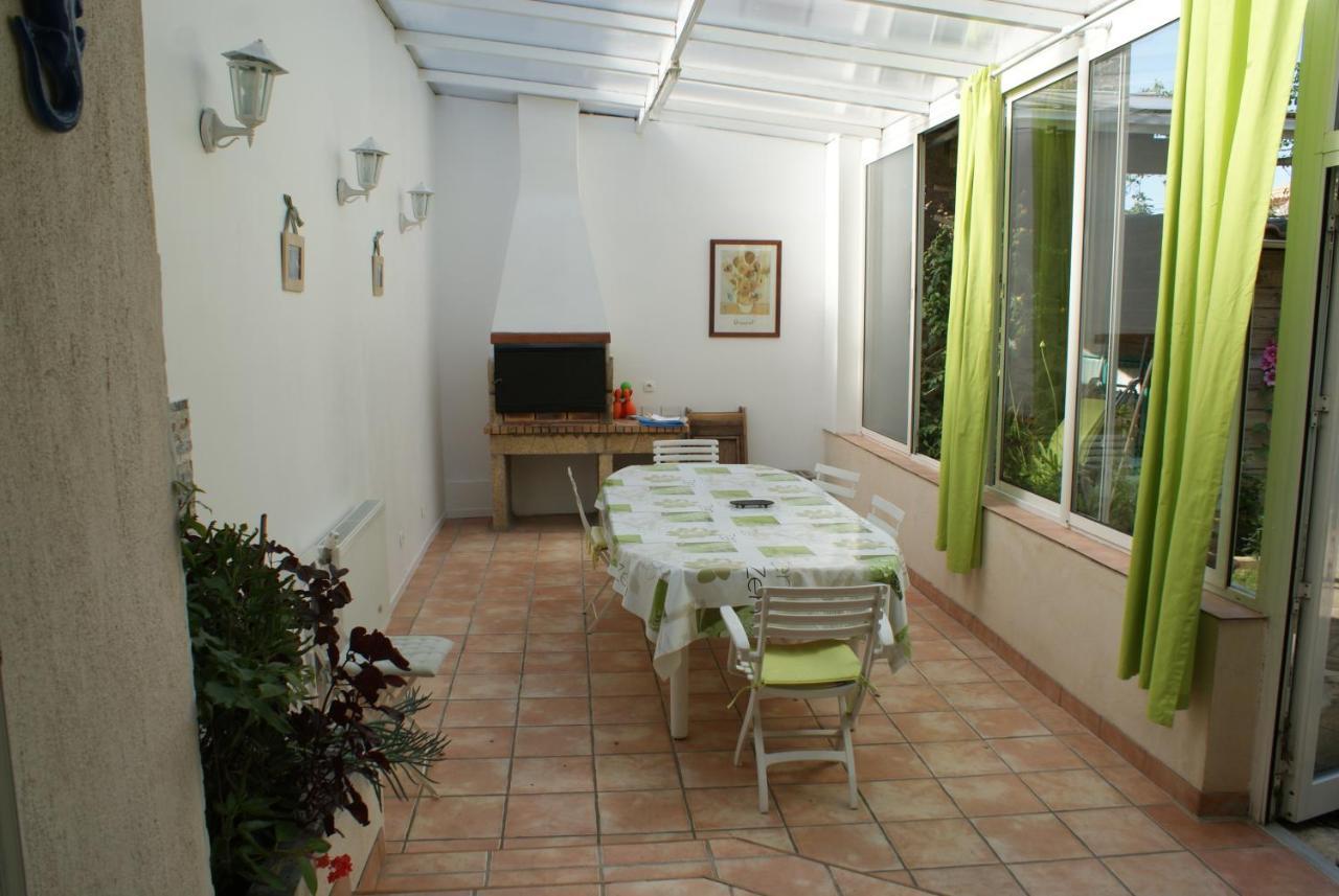 Spacieuse Maison De Village Climatisee Avec Jardin Patio Bessan Exterior foto